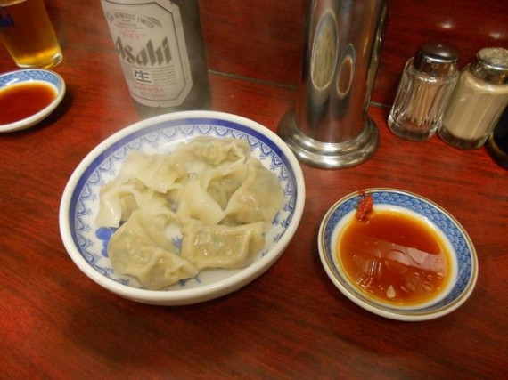 「餃子屋」　の　「水餃子」