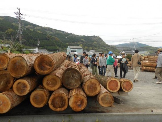 「金原治山治水財団」の生産材を製材する製材所の見学