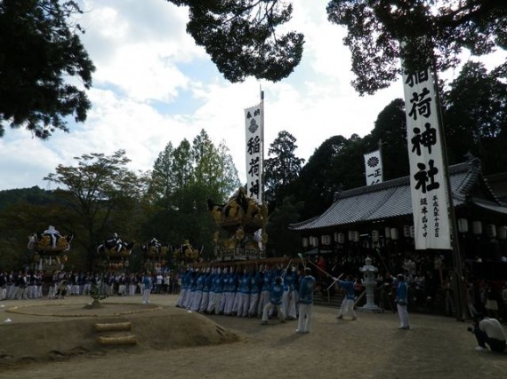 播州糀屋稲荷神社・秋祭り　太鼓屋台の奉納